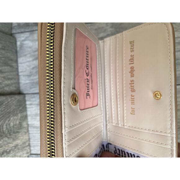 Juicy Couture bifold Wallet - Picture 3 of 6